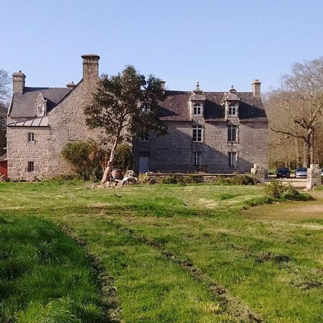 Les Cabanes De Kermenguy Cleder Экстерьер фото